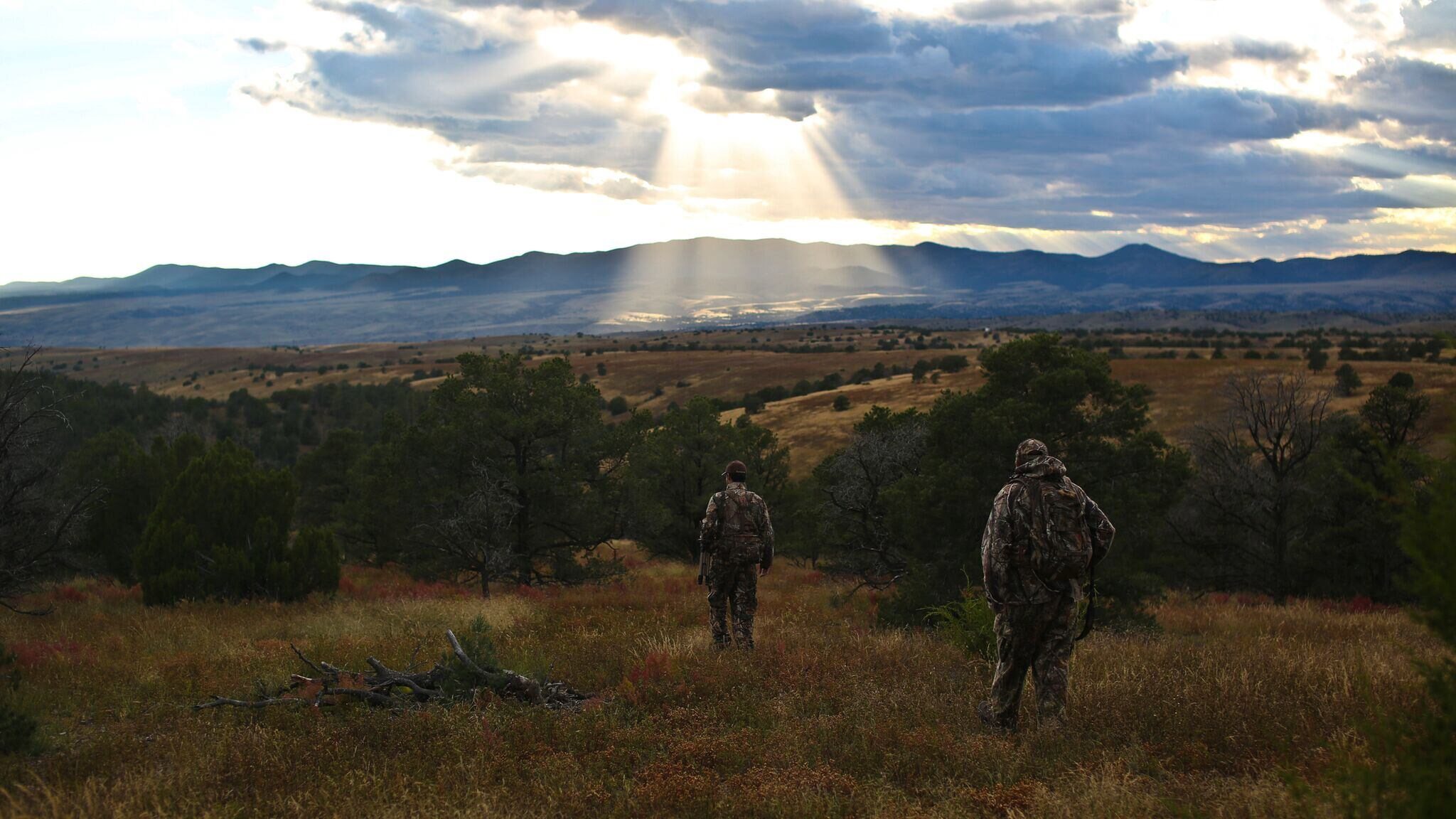 LOH guide and hunter with a trophy bull elk in New Mexico